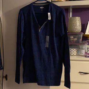 Old navy long sleeve tee